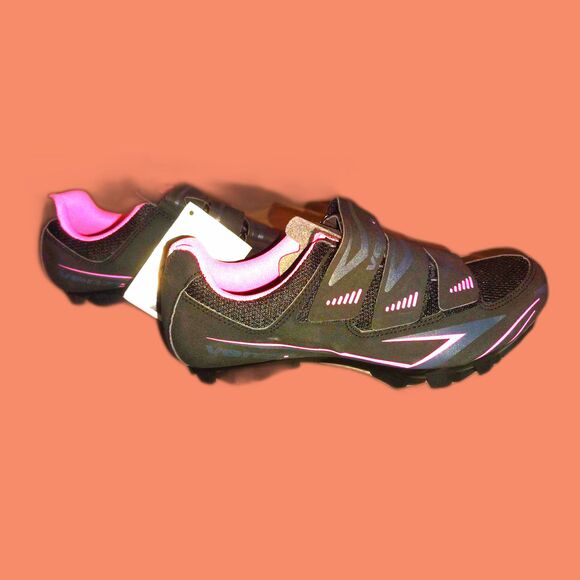 Venzo Shoes - NWT Venzo Black & Pink Cycling Shoes Women's Size 6.5 Men's Size 5 Spin Class